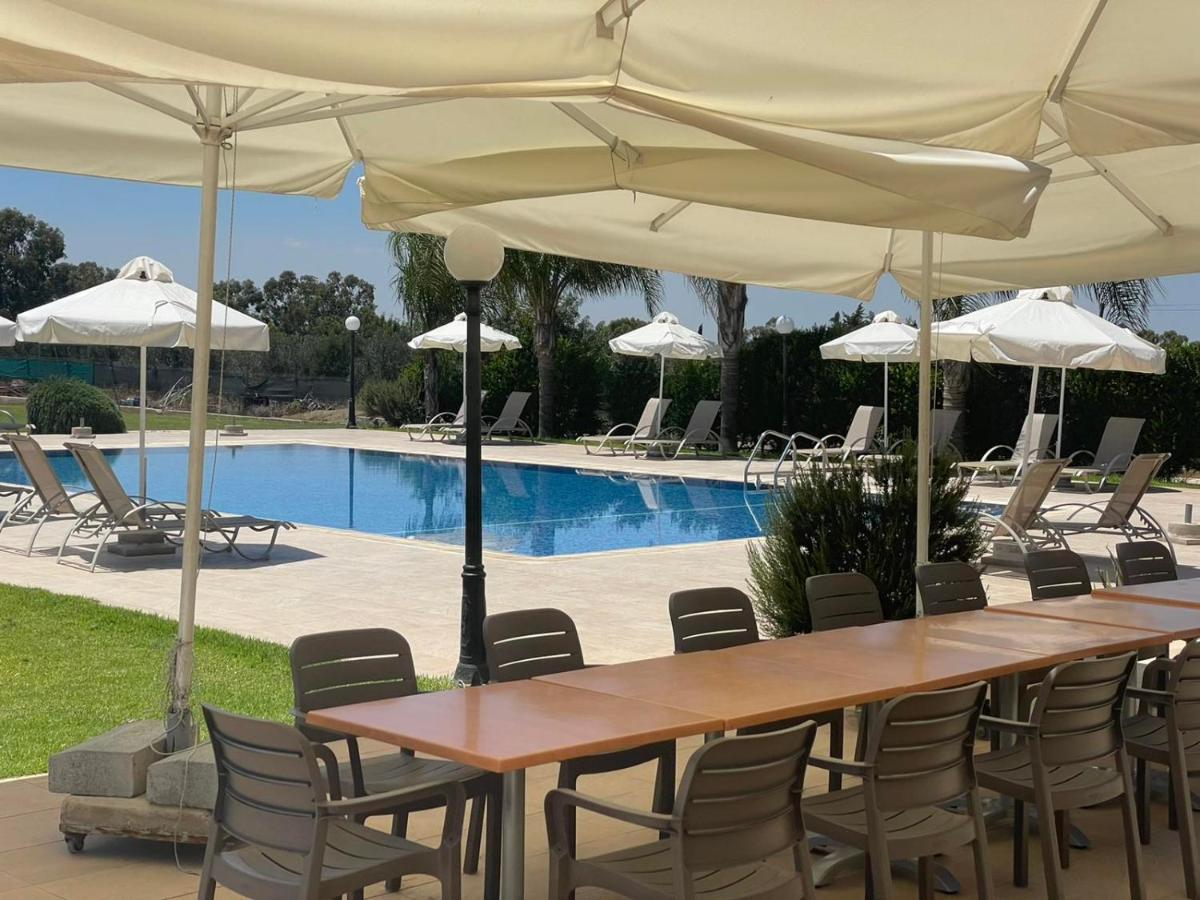 Protaras Tennis And Country Club ภายนอก รูปภาพ