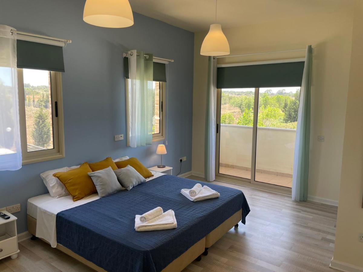 Protaras Tennis And Country Club ภายนอก รูปภาพ